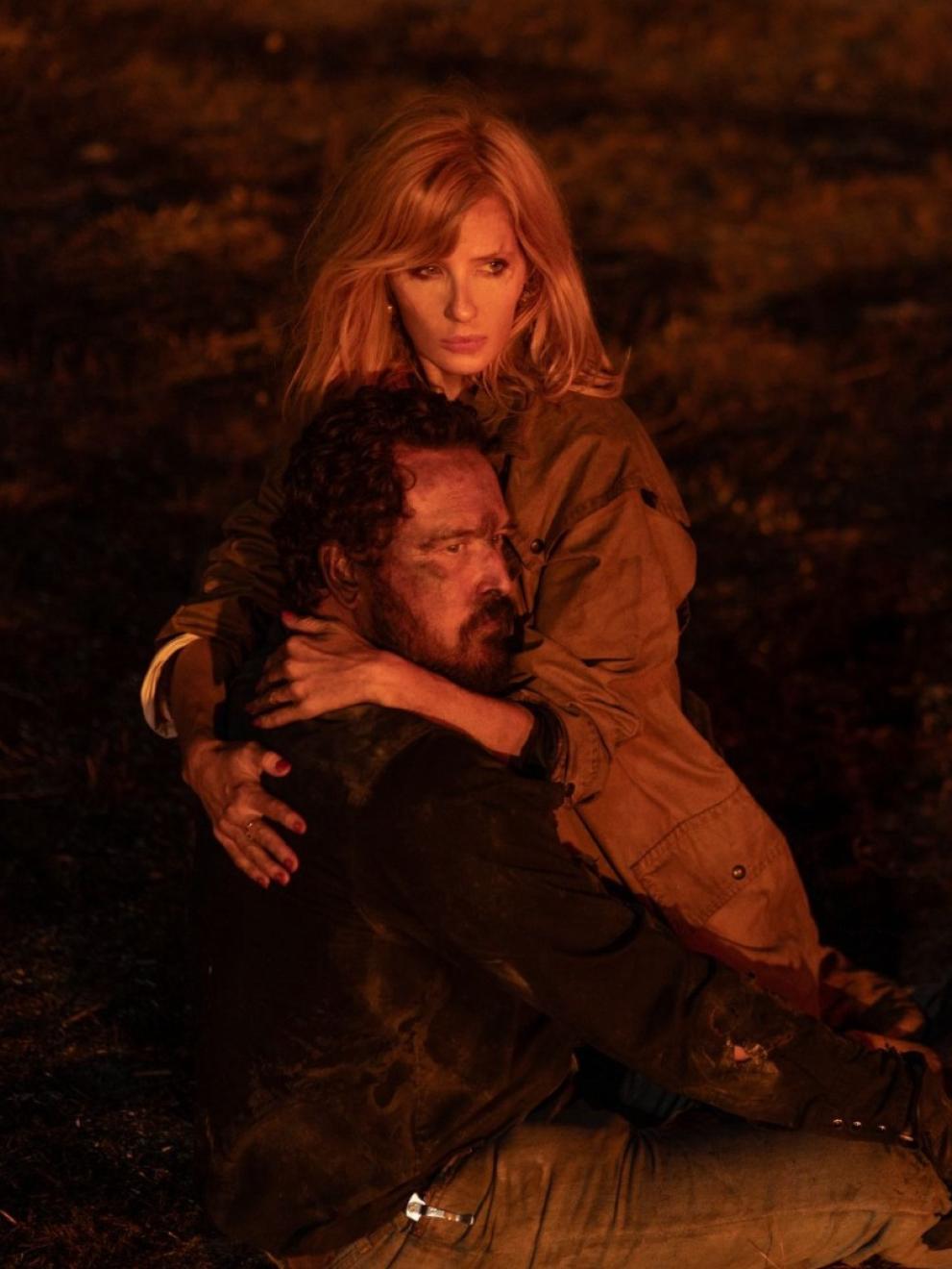 Kelly Reilly and Cole Hauser in Dutton Ranch