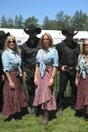 Beth and Rip Lookalikes at PGA Championship