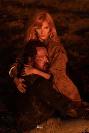 Kelly Reilly and Cole Hauser in Dutton Ranch